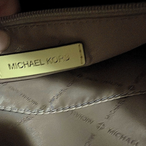 NWT~Michael Kors Mercer MD Crossbody Brand NEW Luxury Shoulder bag - Picture 12 of 16